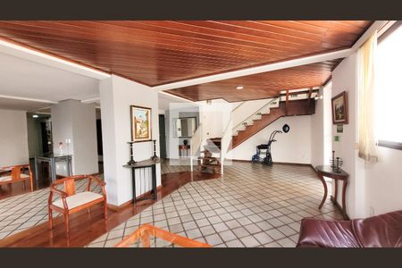 Apartamento para alugar com 260m², 4 quartos e 2 vagasHall social