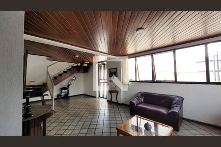 Apartamento para alugar com 260m², 4 quartos e 2 vagasHall social