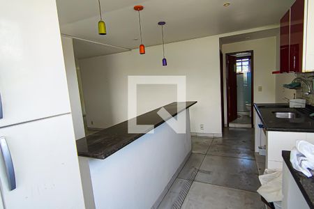 Casa à venda com 180m², 2 quartos e 1 vagacozinha
