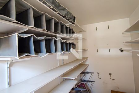 Casa à venda com 180m², 2 quartos e 1 vagaquarto 2 - closet