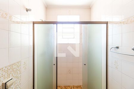 Casa à venda com 179m², 3 quartos e 2 vagasBanheiro social