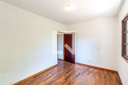 Casa à venda com 179m², 3 quartos e 2 vagasQuarto 02