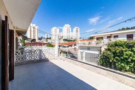 Casa à venda com 179m², 3 quartos e 2 vagasSuite - Varanda