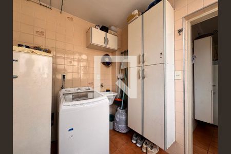 Apartamento à venda com 120m², 3 quartos e 1 vaga Apartamento à venda com 120m², 3 quartos e 1 vagaLavanderia