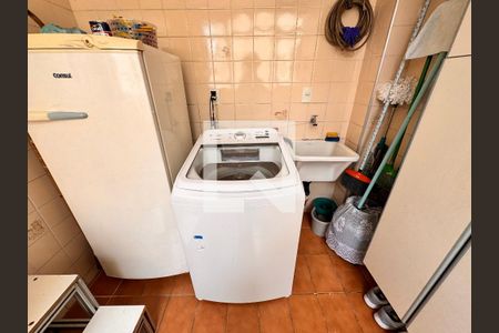 Apartamento à venda com 120m², 3 quartos e 1 vaga Apartamento à venda com 120m², 3 quartos e 1 vagaLavanderia