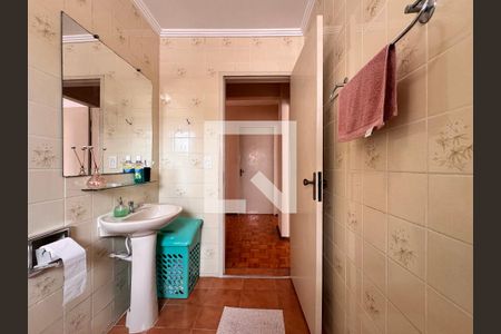 Apartamento à venda com 120m², 3 quartos e 1 vaga Apartamento à venda com 120m², 3 quartos e 1 vagaBanheiro