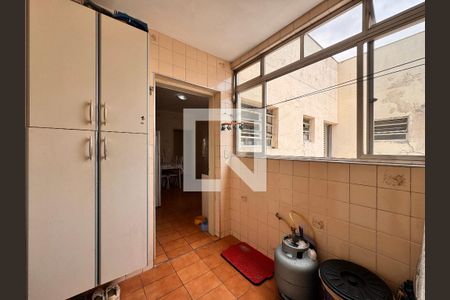 Apartamento à venda com 120m², 3 quartos e 1 vaga Apartamento à venda com 120m², 3 quartos e 1 vagaLavanderia