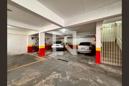 Apartamento à venda com 120m², 3 quartos e 1 vaga Apartamento à venda com 120m², 3 quartos e 1 vagaGaragem