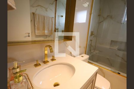 Apartamento à venda com 129m², 3 quartos e 3 vagasBanheiro da Suíte