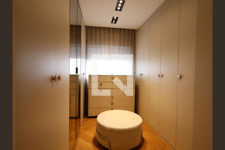 Apartamento à venda com 129m², 3 quartos e 3 vagasCloset da suíte