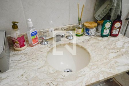 Apartamento à venda com 100m², 2 quartos e sem vagaBanheiro