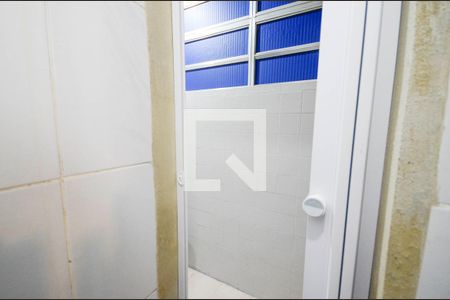 Apartamento à venda com 100m², 2 quartos e sem vagaBanheiro de Serviço