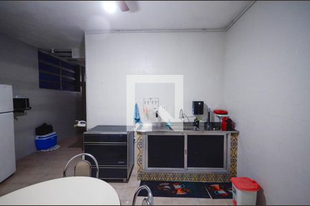 Apartamento à venda com 100m², 2 quartos e sem vagaCozinha