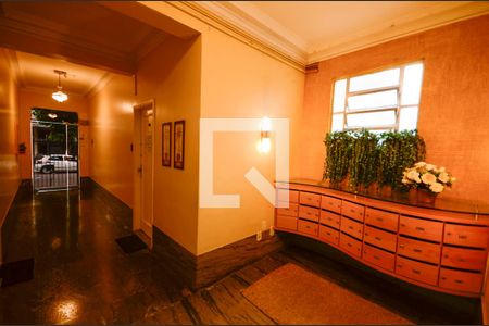 Apartamento à venda com 100m², 2 quartos e sem vagaHall
