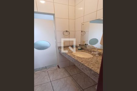 Banheiro 2 de apartamento para alugar com 1 quarto, 150m² em Fazenda Santo Antônio, São José