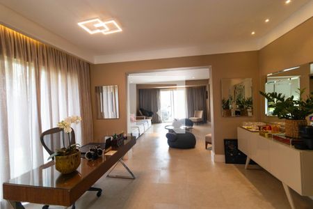 Casa de condomínio à venda com 555m², 4 quartos e 2 vagas Casa de condomínio à venda com 555m², 4 quartos e 2 vagasSalas