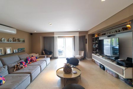 Casa de condomínio à venda com 555m², 4 quartos e 2 vagas Casa de condomínio à venda com 555m², 4 quartos e 2 vagasSalas