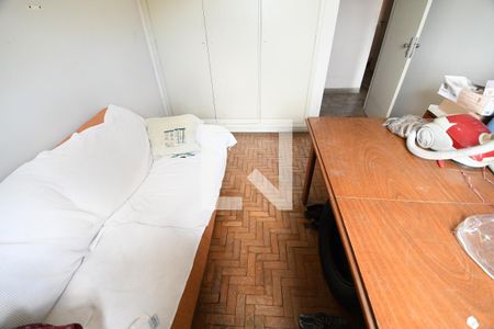 Casa à venda com 182m², 3 quartos e 8 vagasQuarto 2