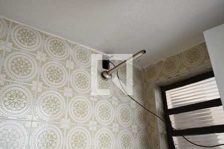 Casa à venda com 182m², 3 quartos e 8 vagasBanheiro de serviço