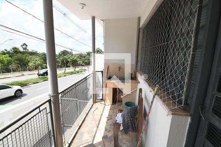 Casa à venda com 182m², 3 quartos e 8 vagasÁrea de Serviço 1
