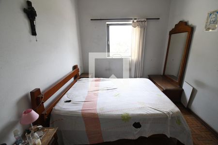 Casa à venda com 182m², 3 quartos e 8 vagasQuarto 1