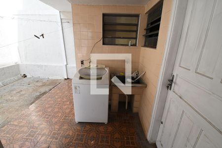 Casa à venda com 182m², 3 quartos e 8 vagasÁrea de Serviço 2