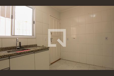 Casa de condomínio à venda com 78m², 2 quartos e 1 vagaCozinha
