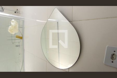 Casa de condomínio à venda com 78m², 2 quartos e 1 vagaBanheiro