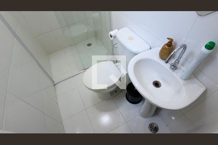 Casa de condomínio à venda com 78m², 2 quartos e 1 vagaBanheiro