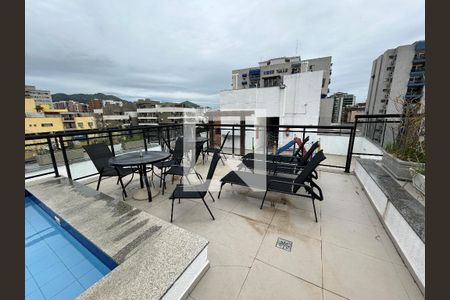 Apartamento à venda com 80m², 2 quartos e 1 vagaÁrea comum - Piscina