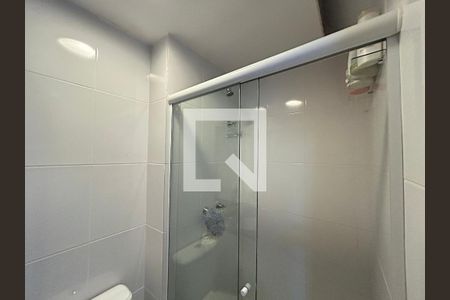 Apartamento à venda com 80m², 2 quartos e 1 vagaBanheiro Social