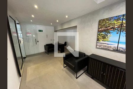 Apartamento à venda com 80m², 2 quartos e 1 vagaHall de entrada
