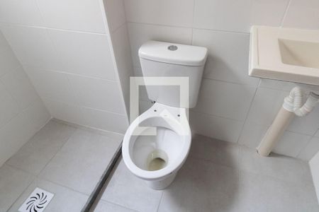 Apartamento para alugar com 43m², 2 quartos e 1 vaga Apartamento para alugar com 43m², 2 quartos e 1 vagaBanheiro