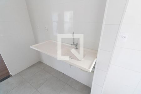 Apartamento para alugar com 43m², 2 quartos e 1 vaga Apartamento para alugar com 43m², 2 quartos e 1 vagaCozinha e Área de Serviço