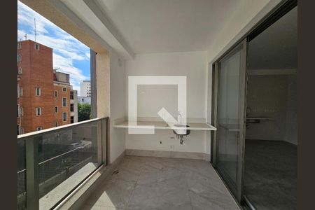 Apartamento à venda com 107m², 2 quartos e 2 vagasVaranda