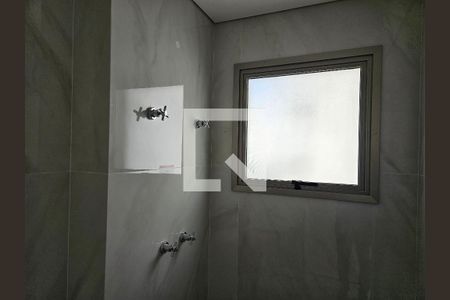 Apartamento à venda com 107m², 2 quartos e 2 vagasBanheiro da Suíte 2