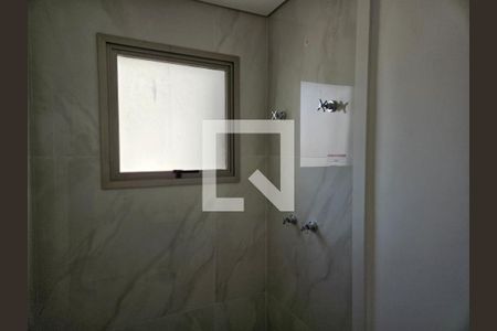 Apartamento à venda com 107m², 2 quartos e 2 vagasBanheiro da Suíte 1