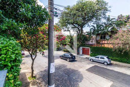 Casa à venda com 350m², 5 quartos e 3 vagas Casa à venda com 350m², 5 quartos e 3 vagasVista