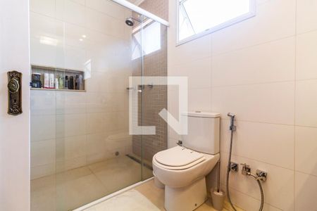 Casa à venda com 350m², 5 quartos e 3 vagas Casa à venda com 350m², 5 quartos e 3 vagasBanheiro da Suíte 2