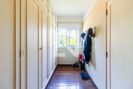 Casa à venda com 350m², 5 quartos e 3 vagas Casa à venda com 350m², 5 quartos e 3 vagasSuíte 2