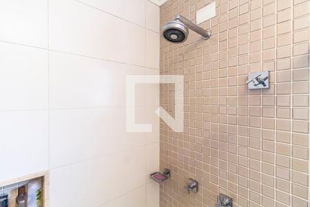 Casa à venda com 350m², 5 quartos e 3 vagas Casa à venda com 350m², 5 quartos e 3 vagasBanheiro da Suíte 2