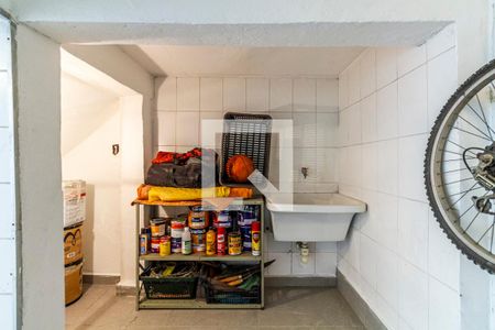 Casa à venda com 350m², 5 quartos e 3 vagas Casa à venda com 350m², 5 quartos e 3 vagasGaragem