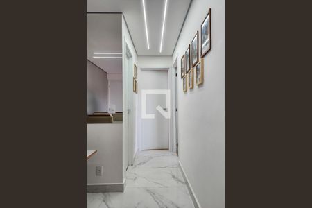 Apartamento à venda com 57m², 2 quartos e 2 vagasCorredor 