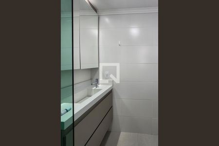 Apartamento à venda com 57m², 2 quartos e 2 vagasBanheiro da Suíte 