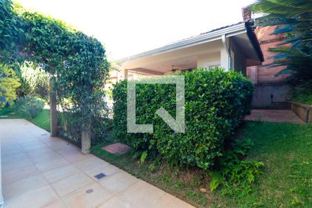 Casa de condomínio à venda com 345m², 4 quartos e sem vaga Casa de condomínio à venda com 345m², 4 quartos e sem vagaQuintal