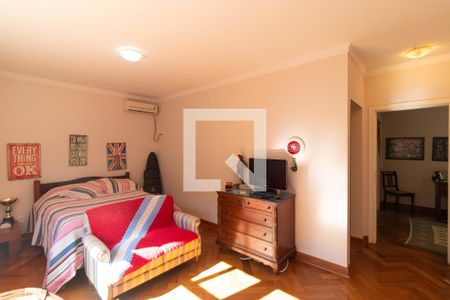 Casa de condomínio à venda com 345m², 4 quartos e sem vaga Casa de condomínio à venda com 345m², 4 quartos e sem vagaSuíte 02