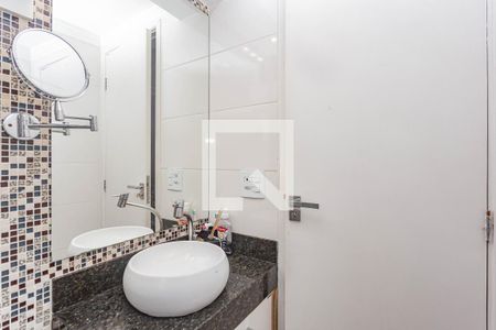 Apartamento à venda com 65m², 2 quartos e 1 vagaBanheiro da Suíte