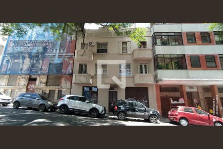 Apartamento à venda com 74m², 2 quartos e sem vaga Apartamento à venda com 74m², 2 quartos e sem vagaFachada