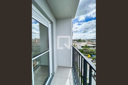 Apartamento para alugar com 37m², 2 quartos e sem vaga Apartamento para alugar com 37m², 2 quartos e sem vagaVaranda