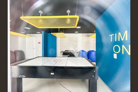 Apartamento para alugar com 37m², 2 quartos e sem vaga Apartamento para alugar com 37m², 2 quartos e sem vagaÁrea comum - Salão de jogos